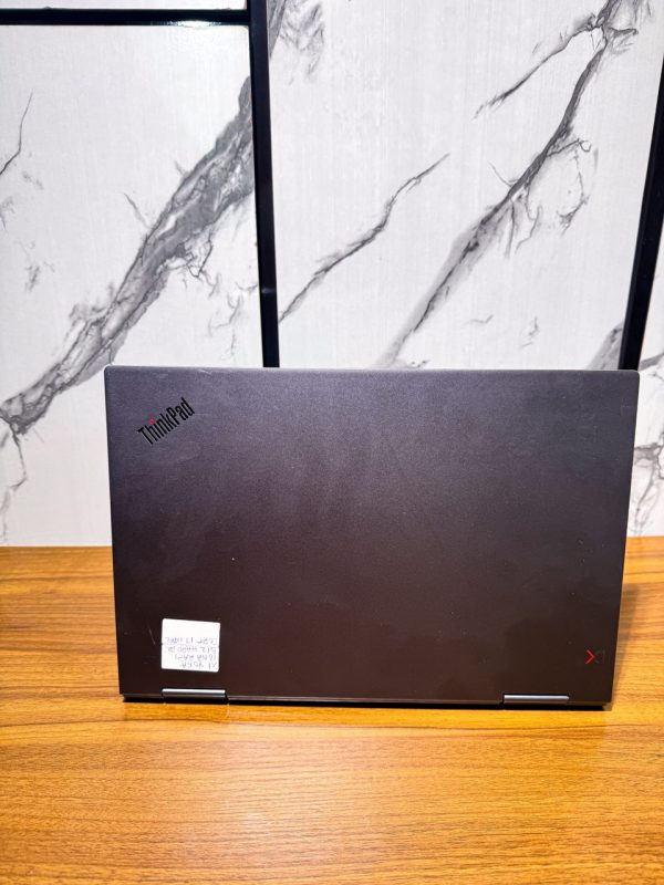 Lenovo ThinkPad X1 Yoga - Image 3