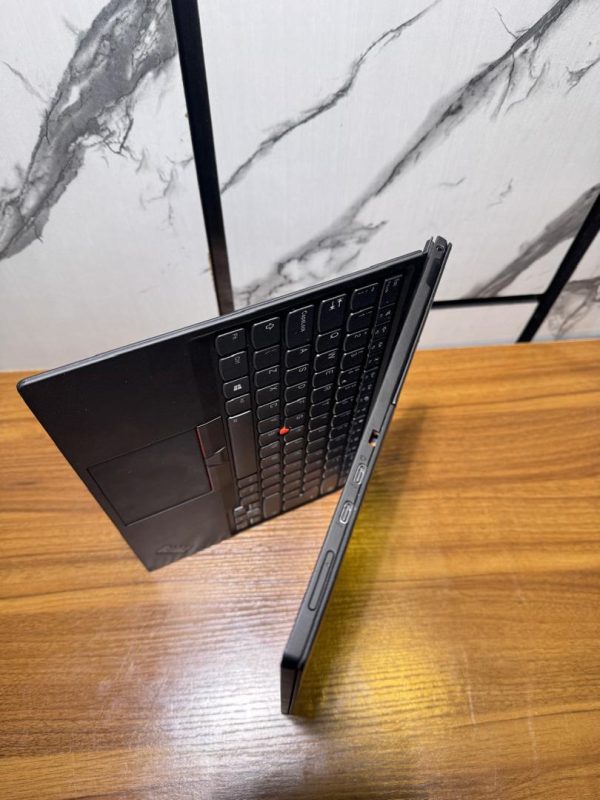 Lenovo ThinkPad X1 Gen 3 - Image 3
