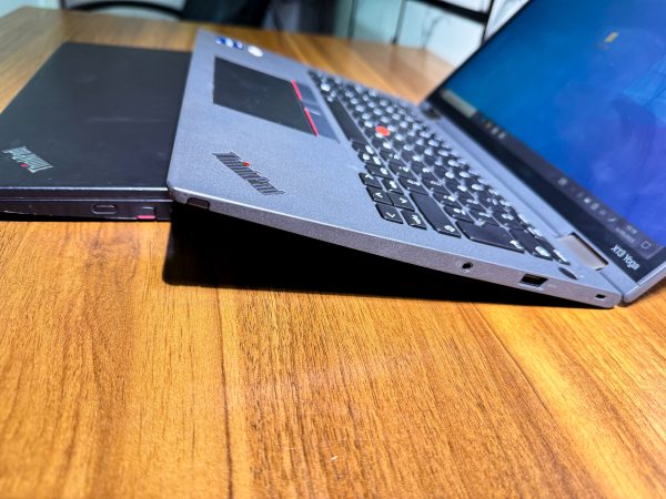Lenovo ThinkPad X13 Yoga Gen 3 - Image 2